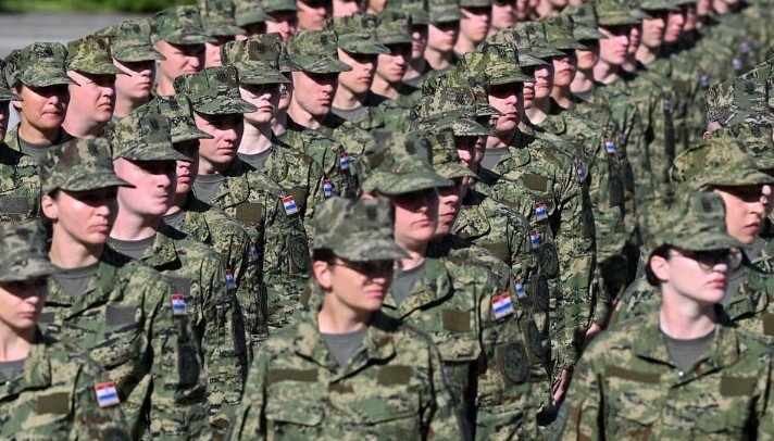 Kroacia do të rikthejë shërbimin e detyrueshëm ushtarak pas 17-vitesh
