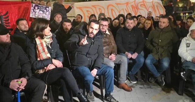 Protesta para kryeministrisë, procedohet Adriatik Lapaj, ja për çfarë akuzohet