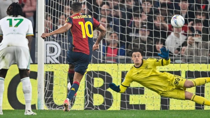 Genoa fiton, Roma mbetet jashtë katërshes së madhe