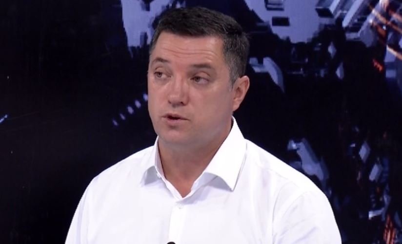 Kurtishaj shkruan për rritjen e çmimit të derivateve të naftës, thotë se çmimet e biletave mbeten të ulëta