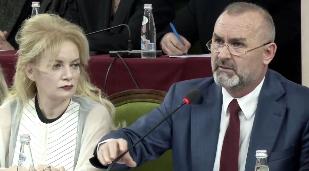 Rreziku i arratisjes, Manja: Balluku dorëzoi në Prokurori edhe kartën e re të identitetit që bëri pasi u vendos masa e sigurisë!