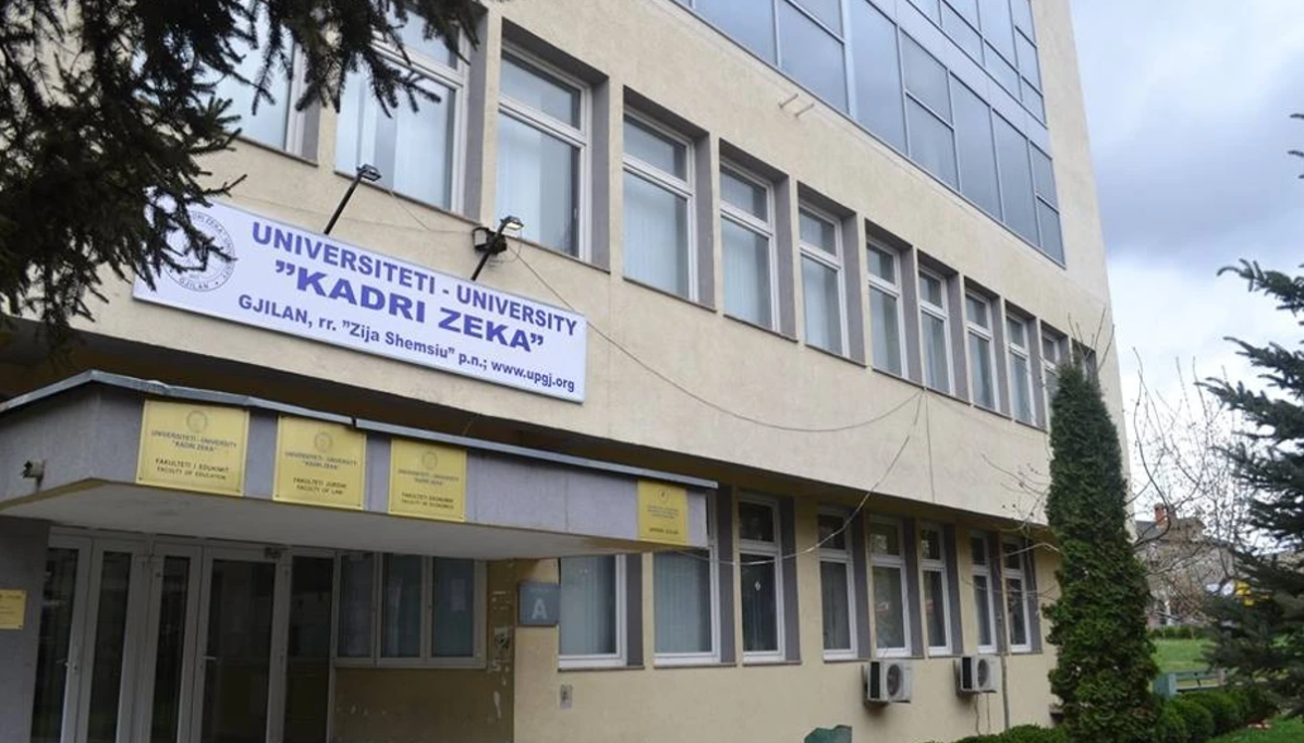 Universiteti Publik “Kadri Zeka” shënon 13-vjetorin e themelimit