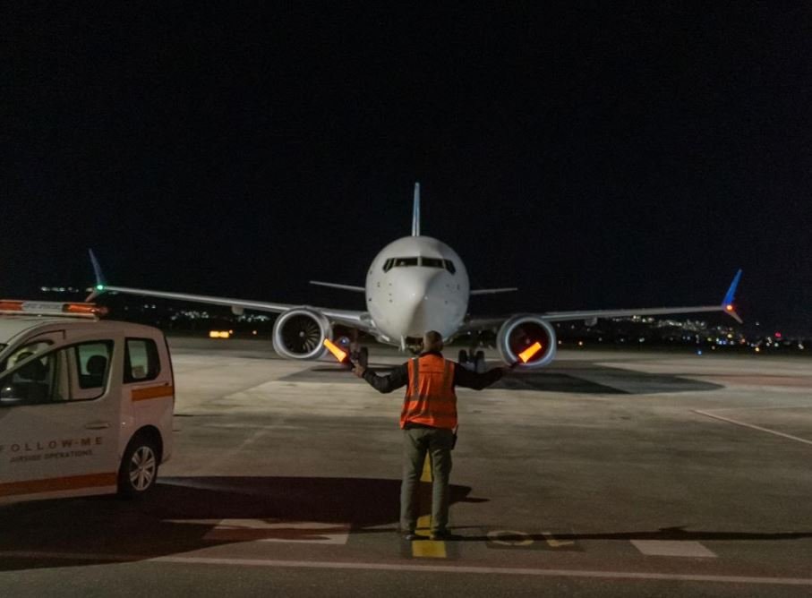 Lufta në Lindjen e Mesme, 11 shtetas të Kosovës të evakuuar nga Dubai arrijnë në Aeroportin e Shkupit