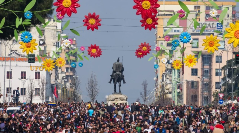 Dita e Verës, devijohet trafiku për 2 ditë në Tiranë. Si do të jetë kufizimi i qarkullimit dhe lëvizja e mjeteve më 14 mars