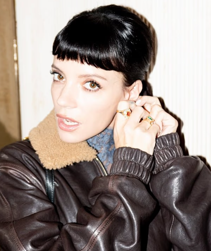 Lily Allen mahnit me stilin e saj në Itali