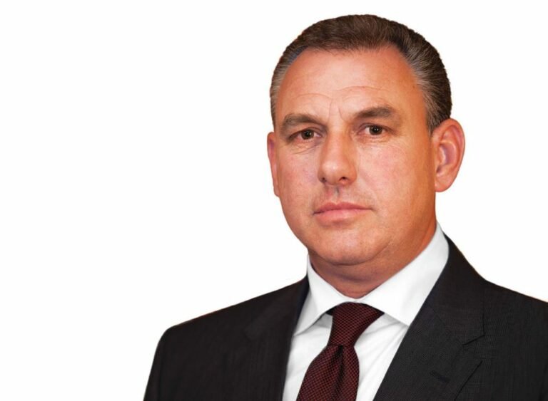 Ish-deputeti Aurel Bylykbashi zgjidhet drejtuesi i ri politik i PD-së në Vlorë