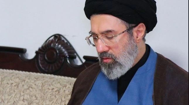 Përflitet se është në gjendje të rëndë, mesazhi i parë publik i Mojtaba Khameneit shton pikëpyetjet rreth shëndetit të tij!