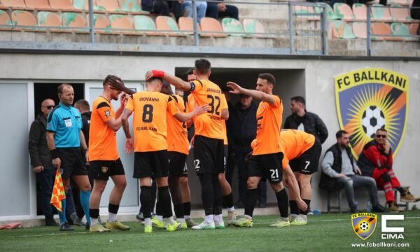 Ballkani kalon herët në epërsi ndaj Dritës, Llapi e dënon Dukagjinin