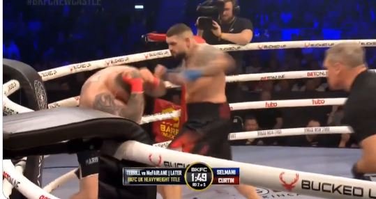 Shqiptari nokauton britanikun në boksin pa doreza! Habit McGregorin