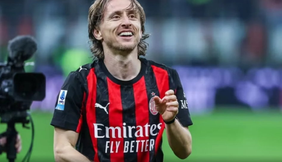 Igli Tare për të ardhmen e Modric: I pëlqen të luajë me këtë skuadër, e do Milanin