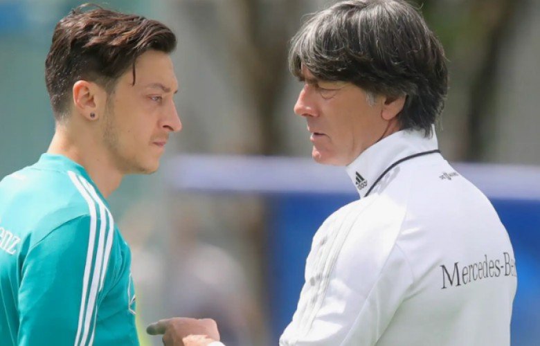 Tetë vite pas ndarjes, Low zbulon: Letra e Ozil ishte shumë e gjatë