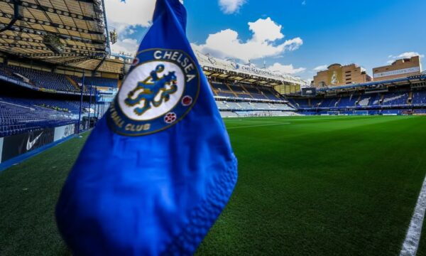 Chelsea i shkeli rregullat, i bllokohen transferet dhe gjobitet me 10 milionë funte