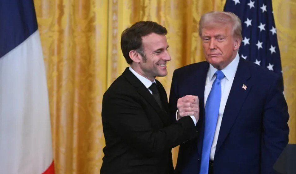 Trump pas bisedës telefonike me Macron: Franca e gatshme të ndihmojë në sigurimin e Ngushticës së Hormuzit