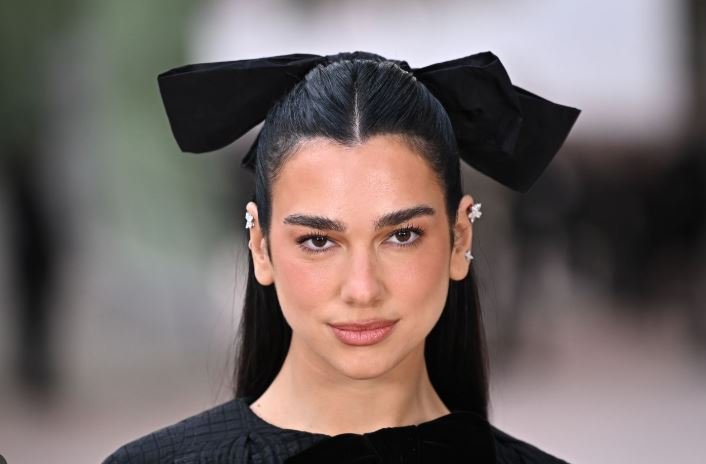 Dua Lipa kritikon 'sfumimin' e viktimave në media për shkak të luftës në Lindjen e Mesme