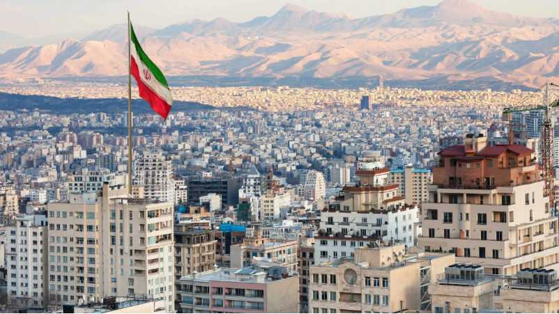 Nga mbyllja e bazave amerikane në rajon te marrëveshja për Hormuzin, cilat janë gjashtë kushtet e Iranit për t’i dhënë fund luftës