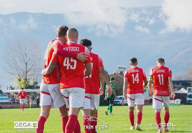 Pelisteri - Struga Trim Lum, tradita flet në anën e struganëve!