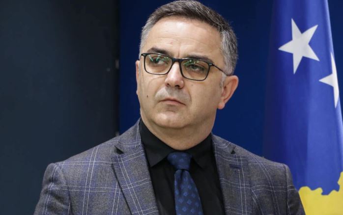 Tahiri: Rajoni dhe Europa po marrin masa për ta përballuar rritjen e çmimeve, Kosova në gjumë