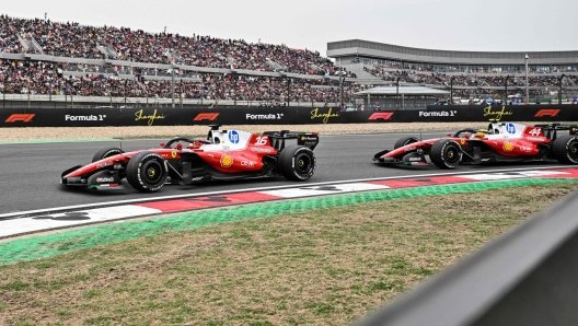 Ferrari synon fitoren në Suzuka