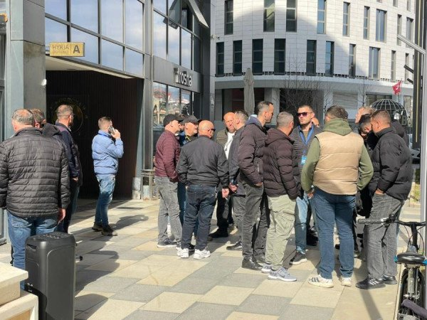 ​Protestë e punëtorëve të “Prishtina-Parkingut”, rritja e pagave- kërkesë kryesore