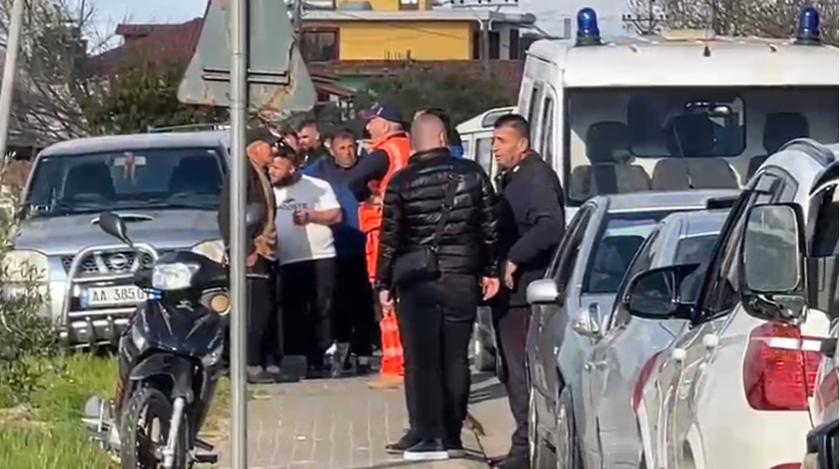 Detaje nga krimi në Fier: Shkak një konflikt banal, djali i gjeti të pajetë prindërit