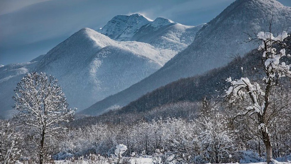 Kthehet bora në Ballkan: Fronti polar sjell gjysëm metri dëborë në Kroaci/ Moti i keq nuk do të “kursejë” as Kosovën
