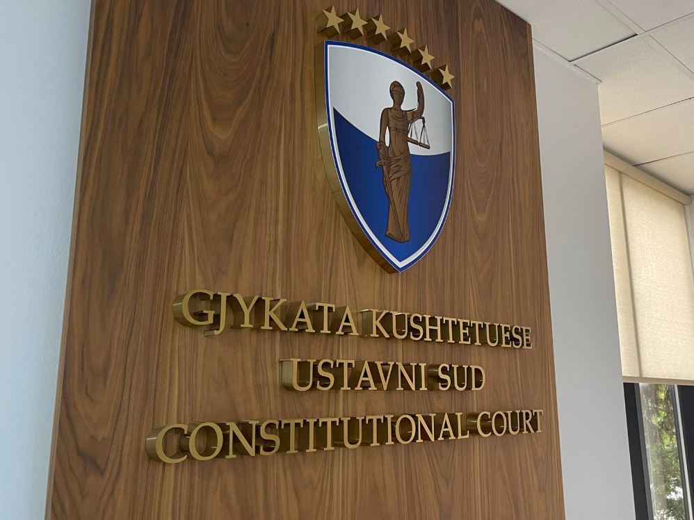 Rrëzimi i dekretit të Osmanit – Opinionisti paralajmëron: Afati 34-ditor vendimtar për kryetarin