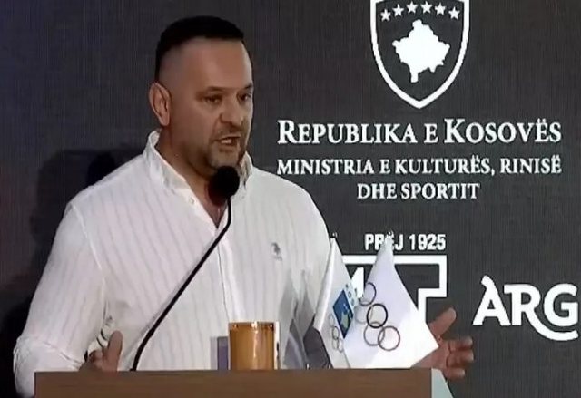 Driton Kuka uron Kosovën