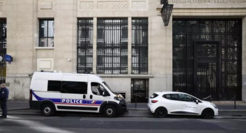 Prokuroria franceze konfirmon hetim për tentativë terroriste jashtë Champs-Elysees