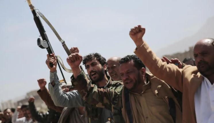 Rebelët Houthi marrin përgjegjësinë për sulmin me raketa ndaj Izraelit, i pari që nga fillimi i luftës