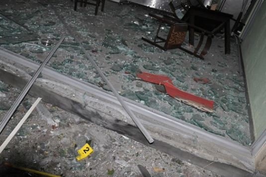 ​Zjarri kaplon një barnatore në Ferizaj, shkaktohen dëme materiale