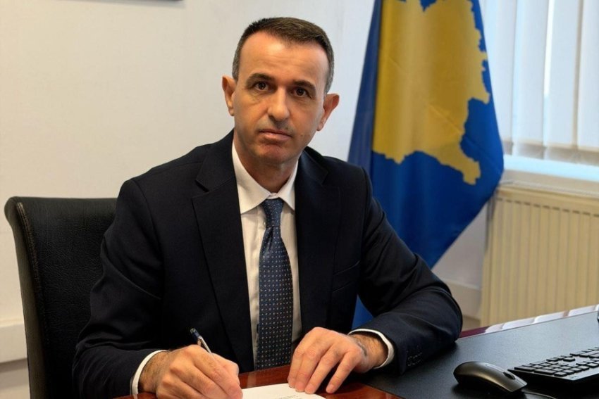 Sporti në fokus, por politika vendimtare – Ministri Blerim Gashani: Qëndrimet do të sqarohen sipas zhvillimeve politike