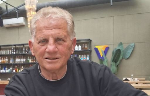 Gani Mahalla rrëfen ditën kritike kur regjimi serb ia minoi shtëpinë me shtatë çati 