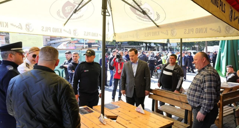 Bashkia e Tiranës aksion për lirimin e hapësirave në mbi 60 subjekte, nënkryetari Sulaj: Ambientet do t’i kthehen qytetarëve