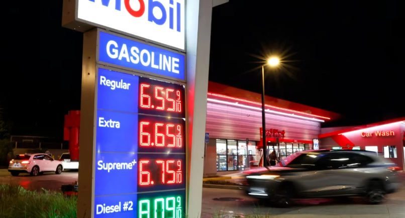 Benzina “në stratosferë”, çmimi rritet në shifra rekord në SHBA që pas nisjes së luftës në Lindjen e Mesme
