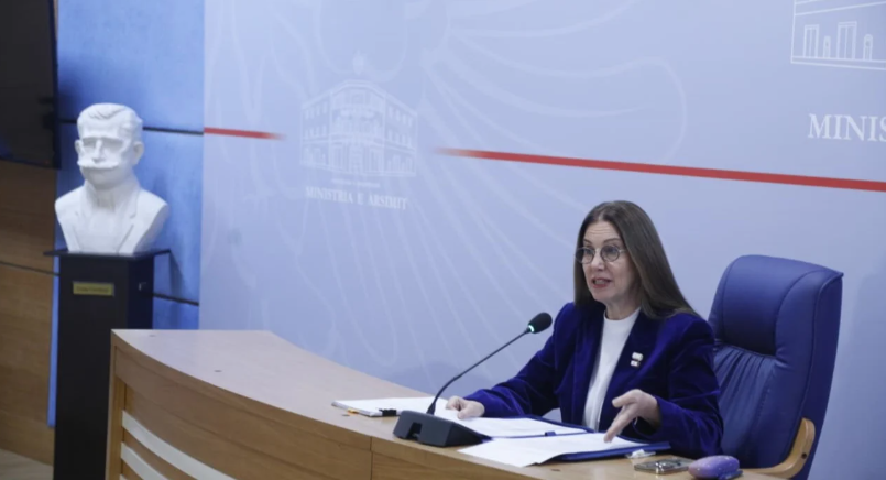 Ministrja Kumbaro: Vijon puna për krijimin e Agjencisë Kombëtare të Shërbimeve Arsimore