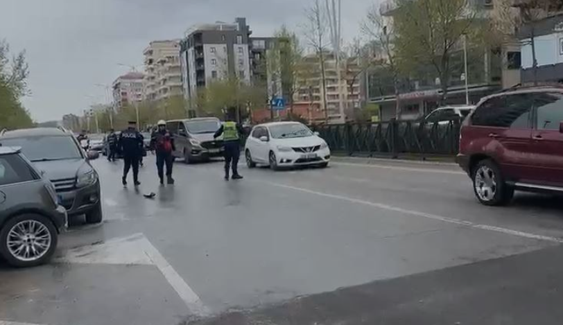 Aksident në Vlorë, një e lënduar! Shoferi largohet nga vendngjarja