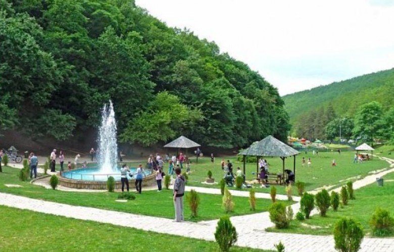 Ndalohet qarkullimi i automjeteve në drejtim të Parkut të Gërmisë