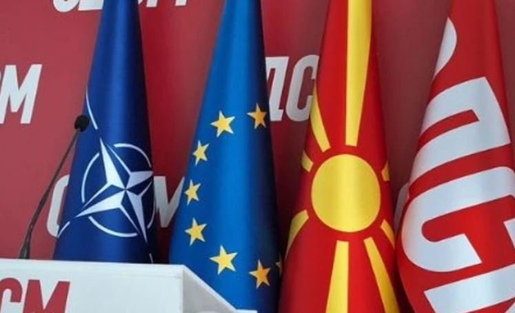 LSDM: Mickoski po përgatitet për përfshirjen e bullgarëve në kushtetutë