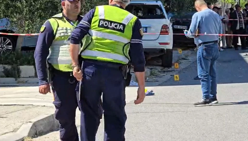 Aksidenti me dy fëmijë të vdekur dhe një të plagosur, policia jep detajet: I mituri transportohet drejt Traumës, arrestohet 57-vjeçari