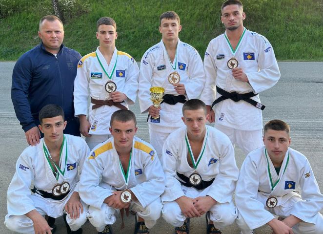Driton Kuka: Këta djemtë në Austri ishin të shkëlqyeshëm