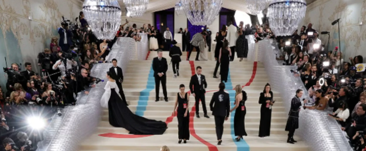 Yjet që i kthyen shpinën Met Gala-s, kritika të forta ndaj eventit të famshëm