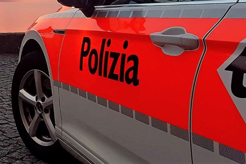 Trafik kokaine në Zvicër, shqiptari kapet gjatë ndjekjes policore në zonën kufitare! E kishte fshehur në makinë, u sekuestruan…