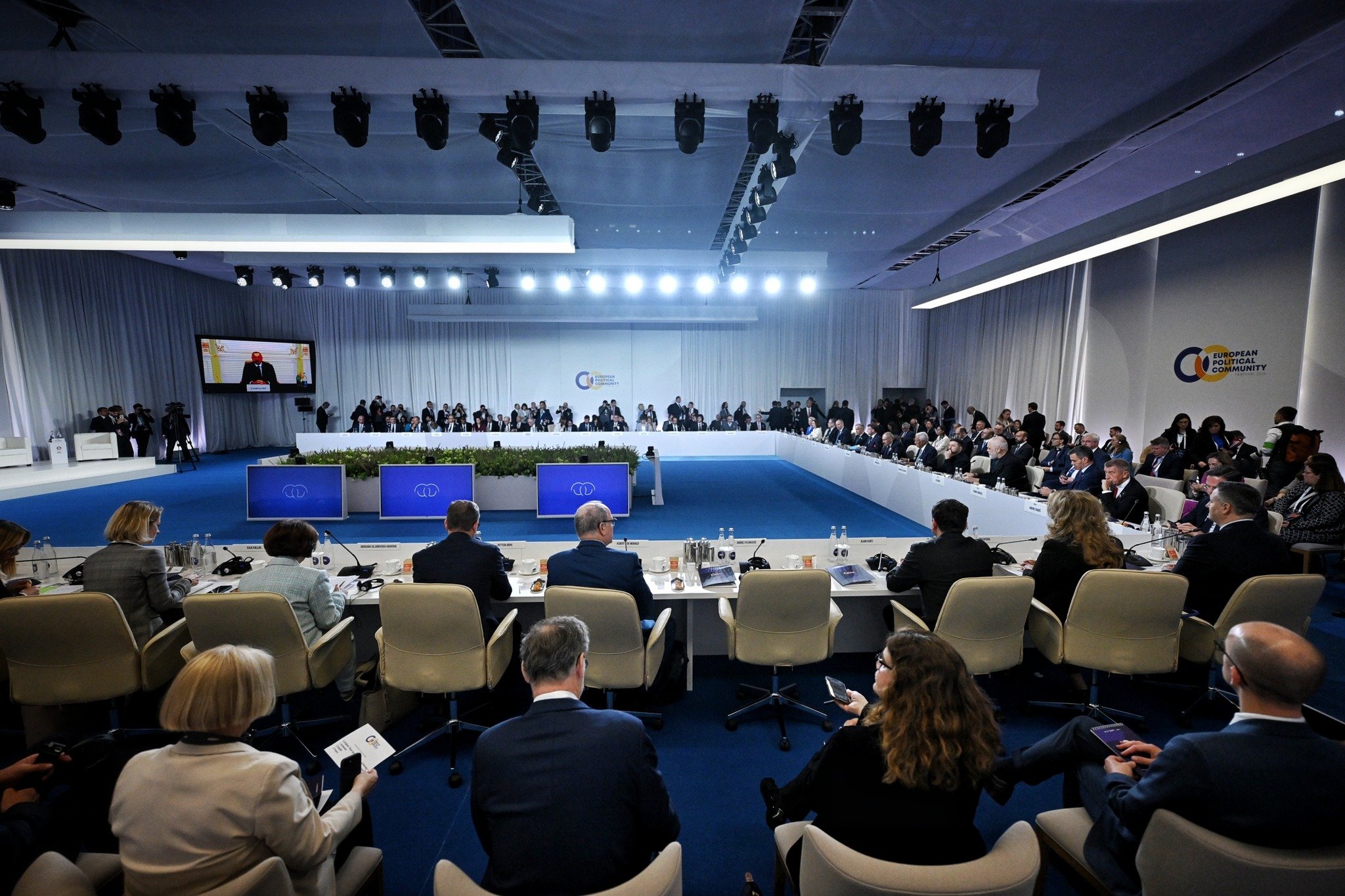 Diplomacia në lëvizje: Kurti përfaqëson Kosovën mes liderëve evropianë – Shabani zbërthen prapaskenat