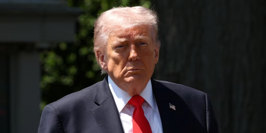 Trump: Irani do të “fshihet nga faqja e dheut” nëse godet anijet amerikane në Hormuz