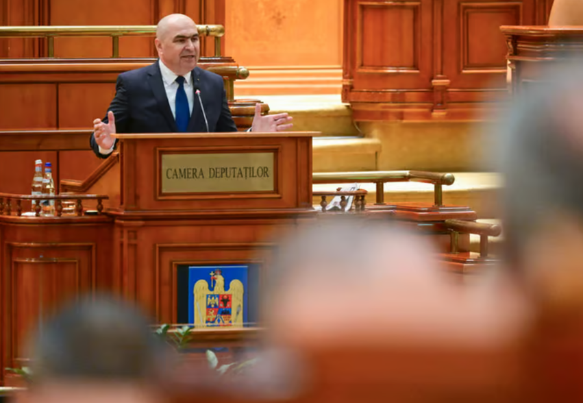 Parlamenti rumun rrëzon kryeministrin Ilie Bolojan