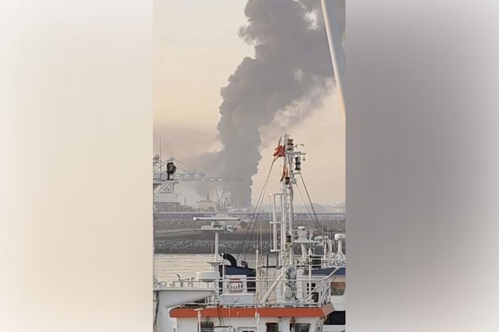 Valë e re sulmesh në Emiratet e Bashkuara, Irani lëshon raketa dhe dronë