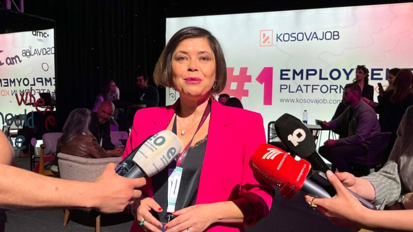 Samiti  PowerToHR  nxjerr në pah potencialin teknologjik dhe investues në Kosovë