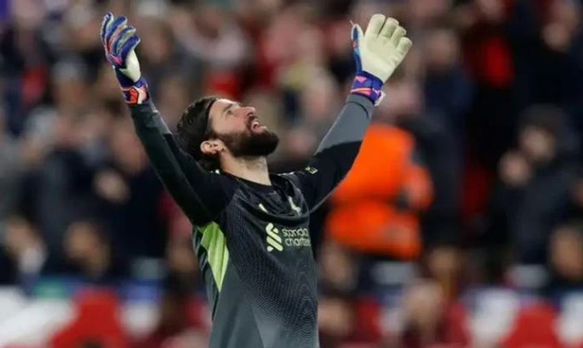 Juventusi arrin marrëveshje me Alissonin