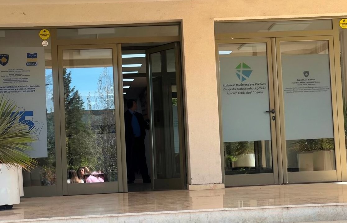 Aksioni në Agjencinë Kadastrale, ndalohen pesë persona