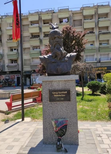 Gjergj Kastrioti – Skënderbeu, hero dhe krenari e shqiptarëve, emër i përjetshëm në kujtesën tonë kombëtare dhe në botën demokratike